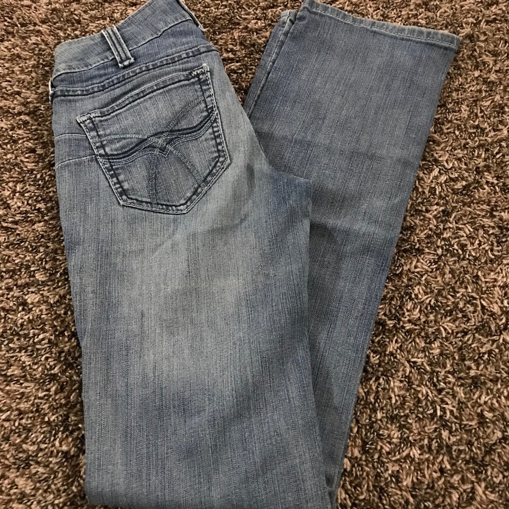 Ariat mid rise straight.